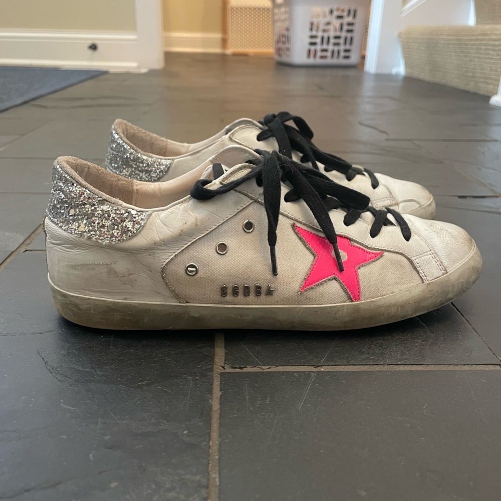 Pink and sliver golden goose sneakers!